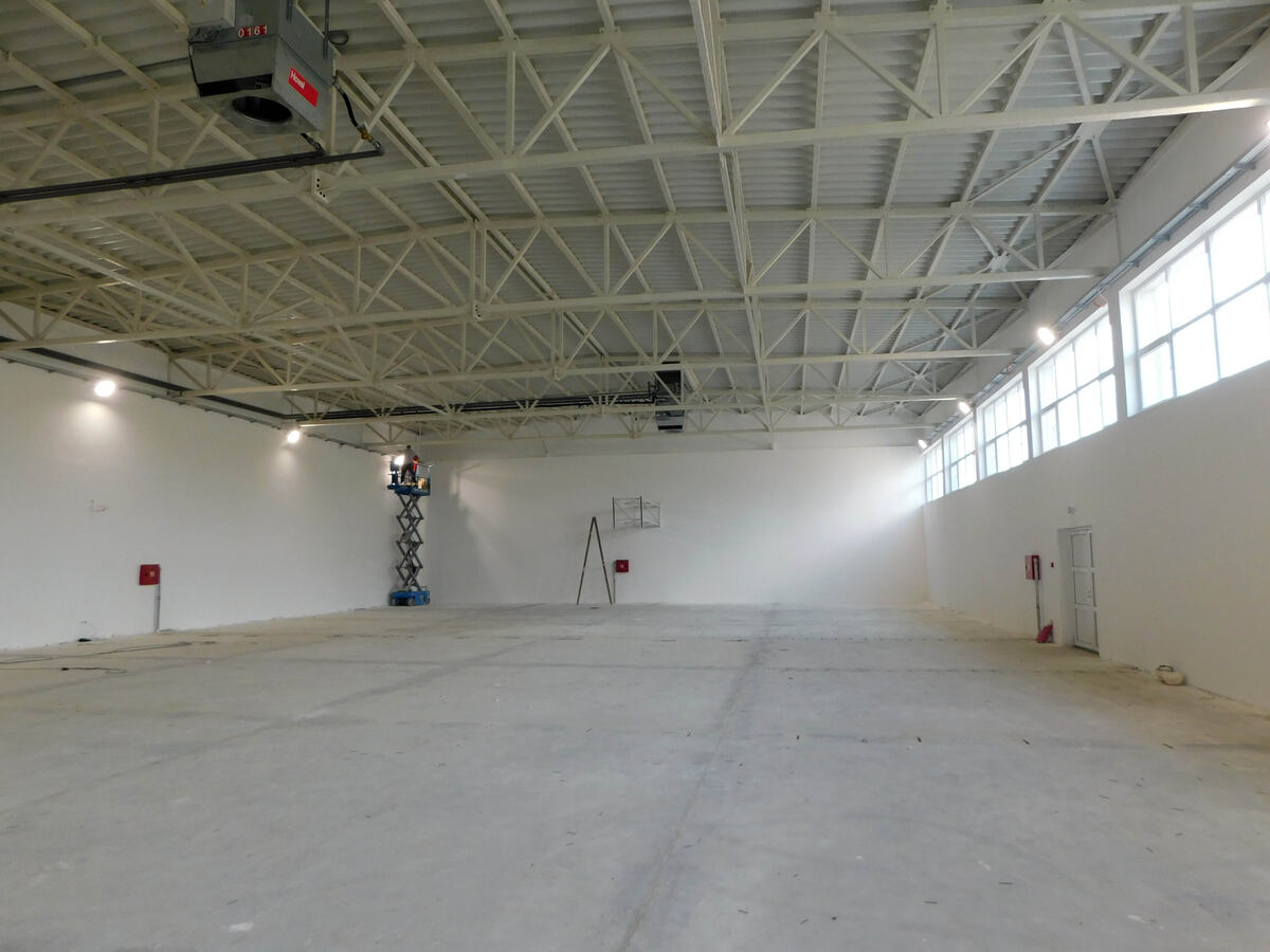 LOZNICA - Moderna klimatizovana sala.JPG
