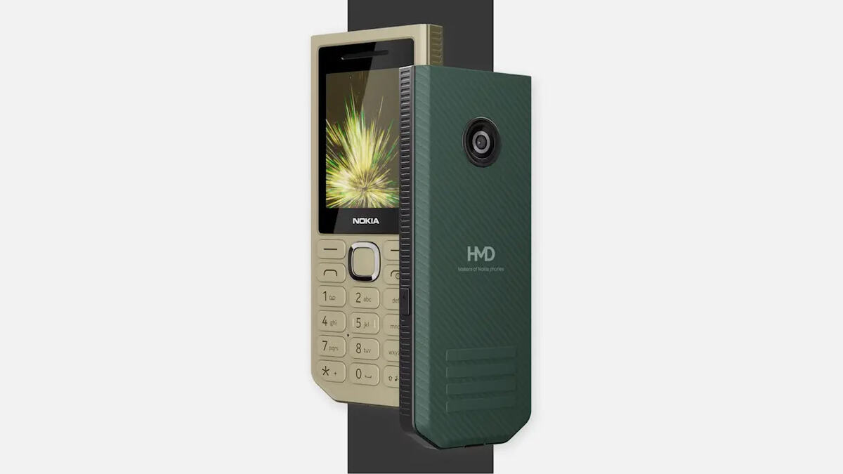 Nokia 300 Charge (3).jpg