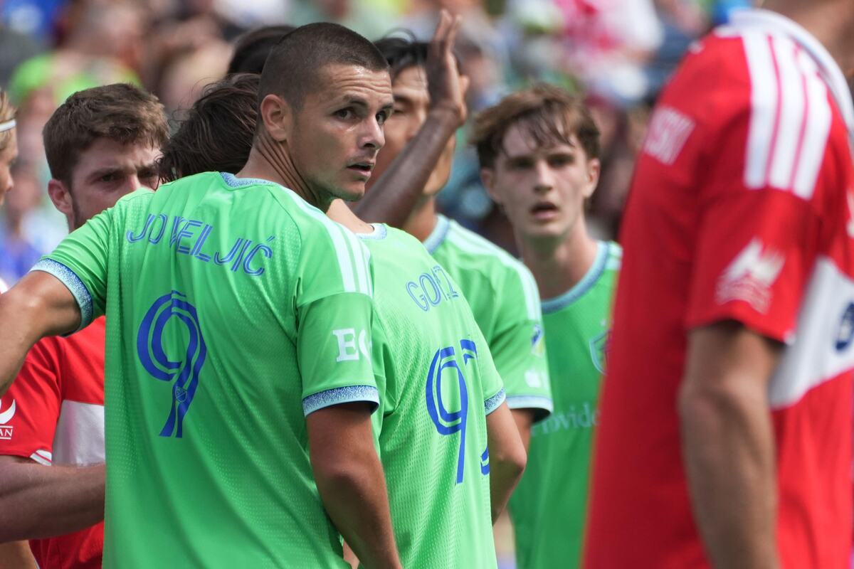 Dejan Joveljić u dresu Sijetl Saundersa