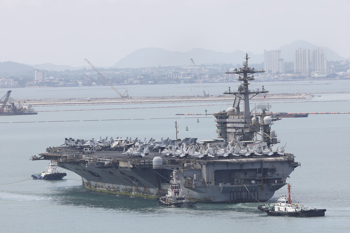 Američki nuklearni nosač aviona USS Abraham Linkoln (7).jpg