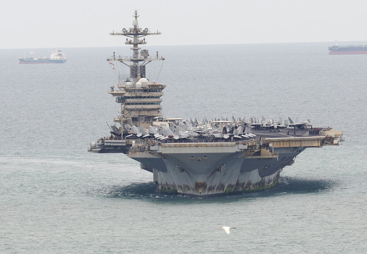 Američki nuklearni nosač aviona USS Abraham Linkoln (4).jpg