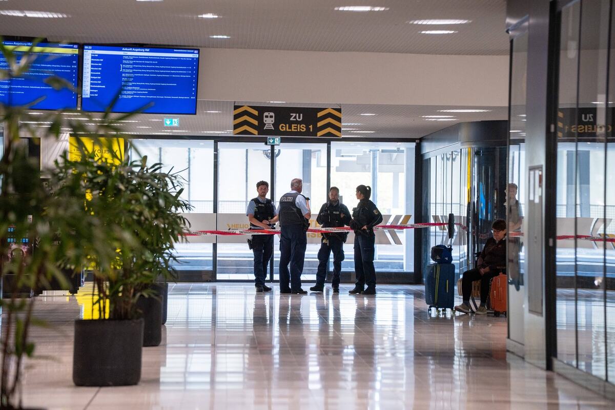 Augsburg Bavarska Nemačka glavna železnička stanica eksplozija bomba (1).jpg