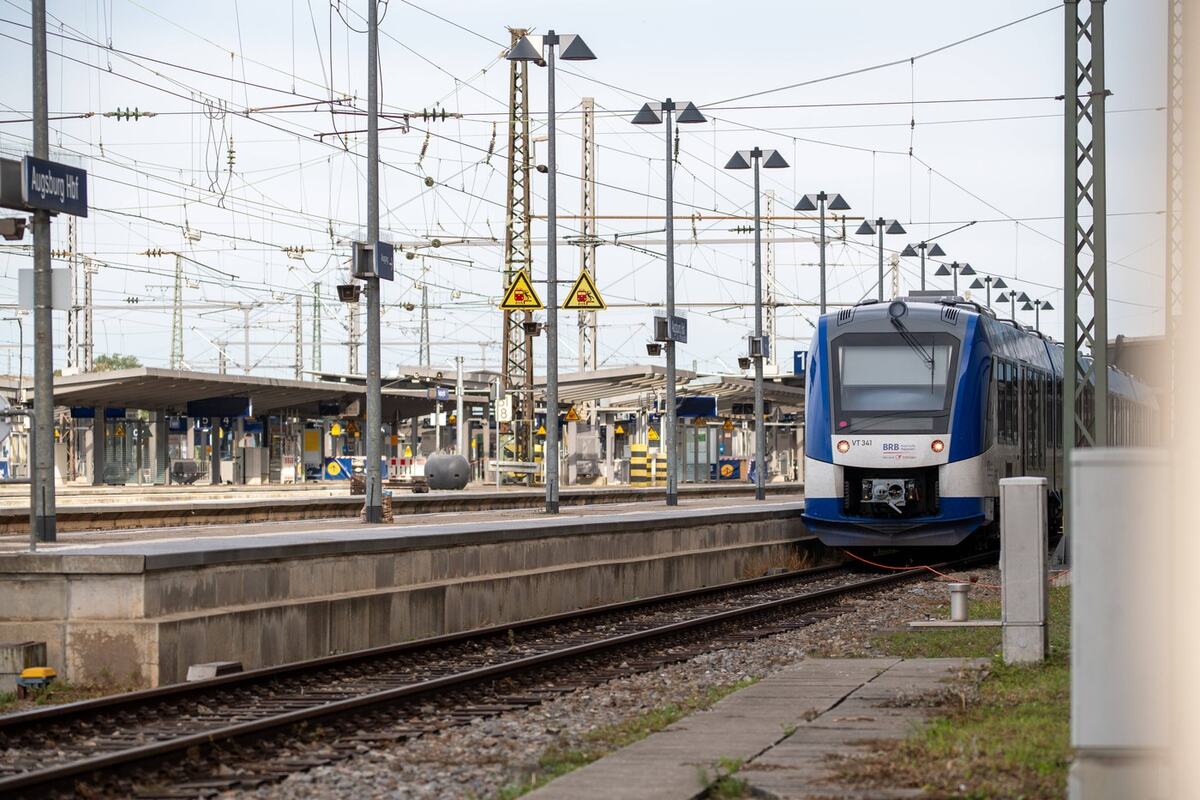 Augsburg Bavarska Nemačka glavna železnička stanica eksplozija bomba (3).jpg