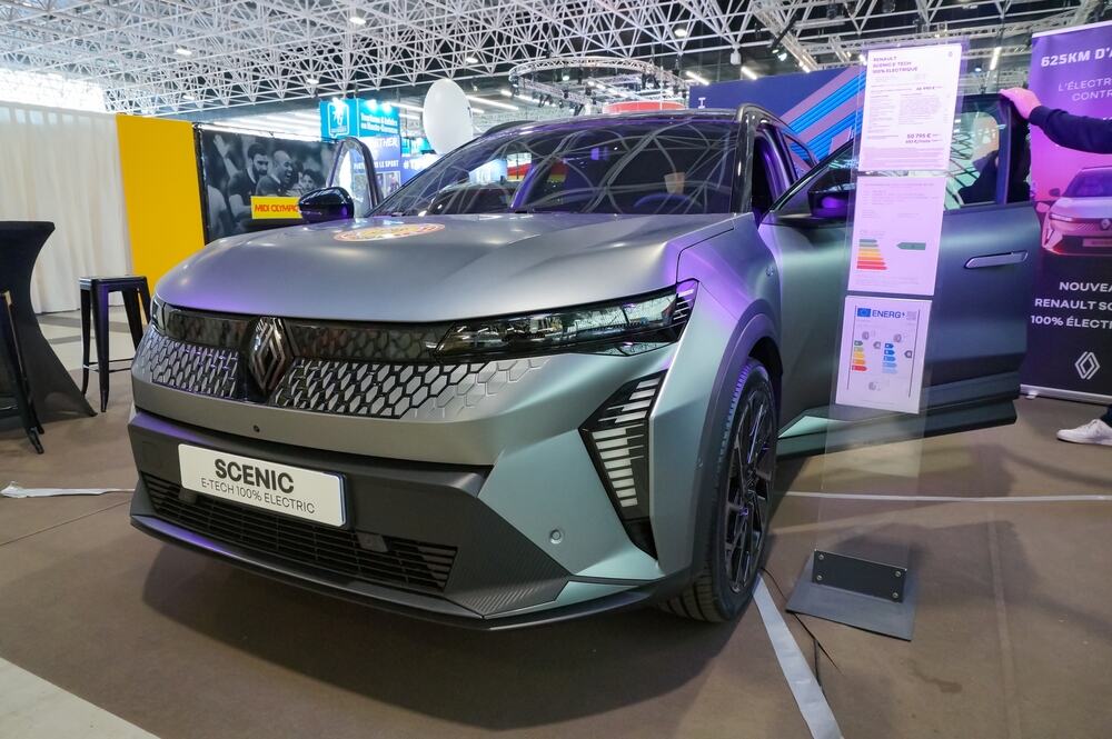 Renault Scenic E-Tech (7).jpg