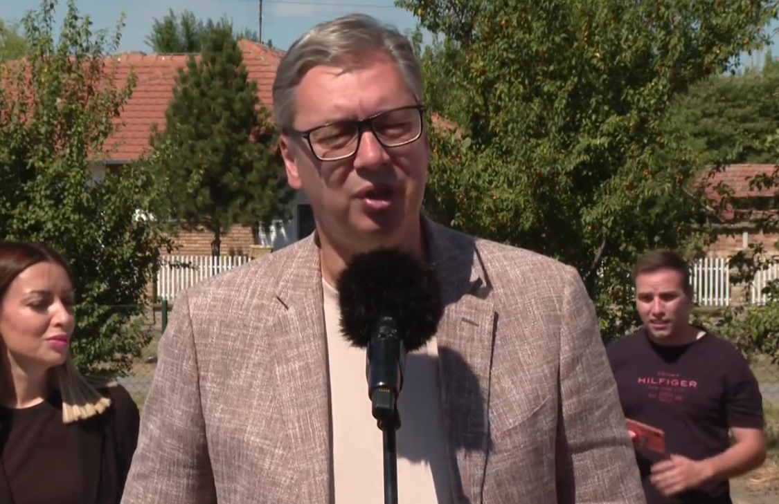Aleksandar Vučić (5).png