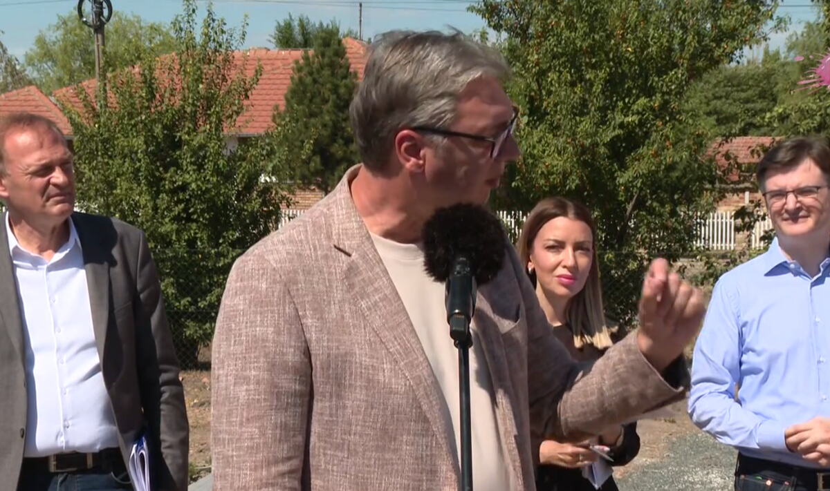 Aleksandar Vučić (4).png