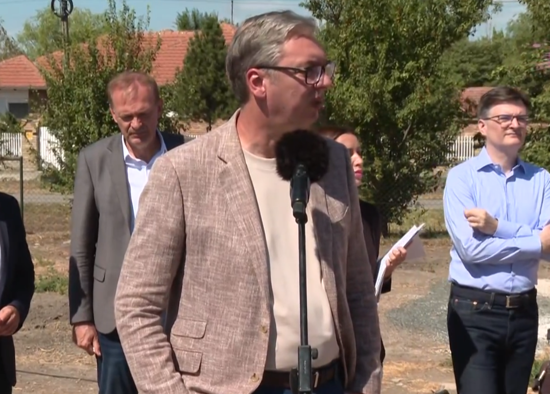 Aleksandar Vučić (3).png
