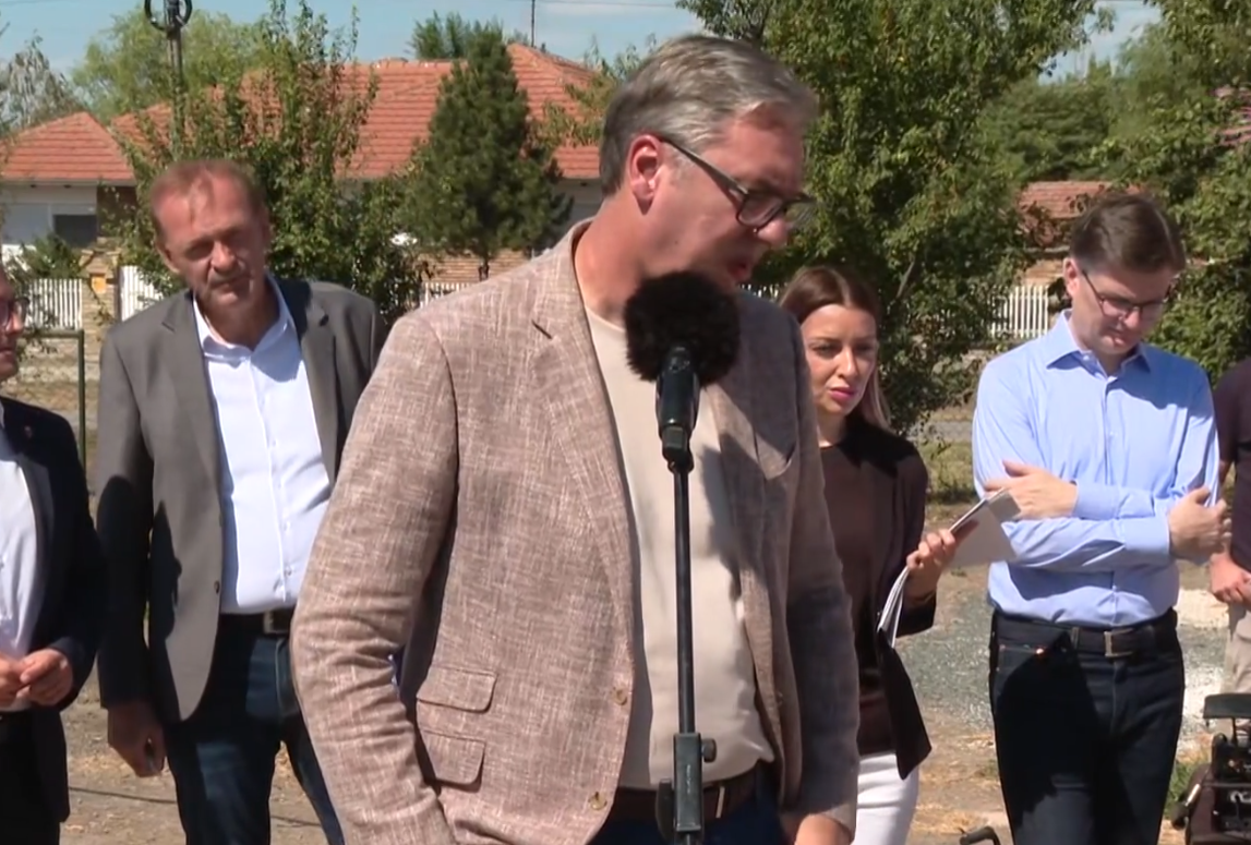 Aleksandar Vučić (4).png