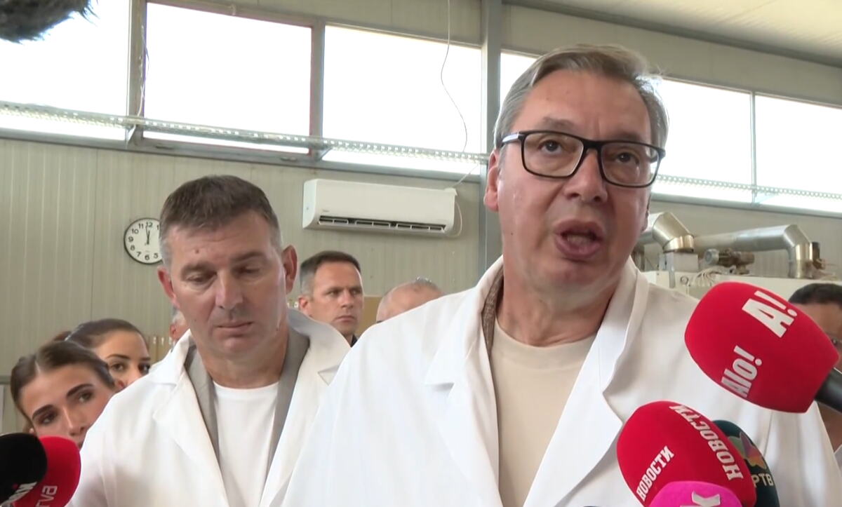 Aleksandar Vučić (3).png