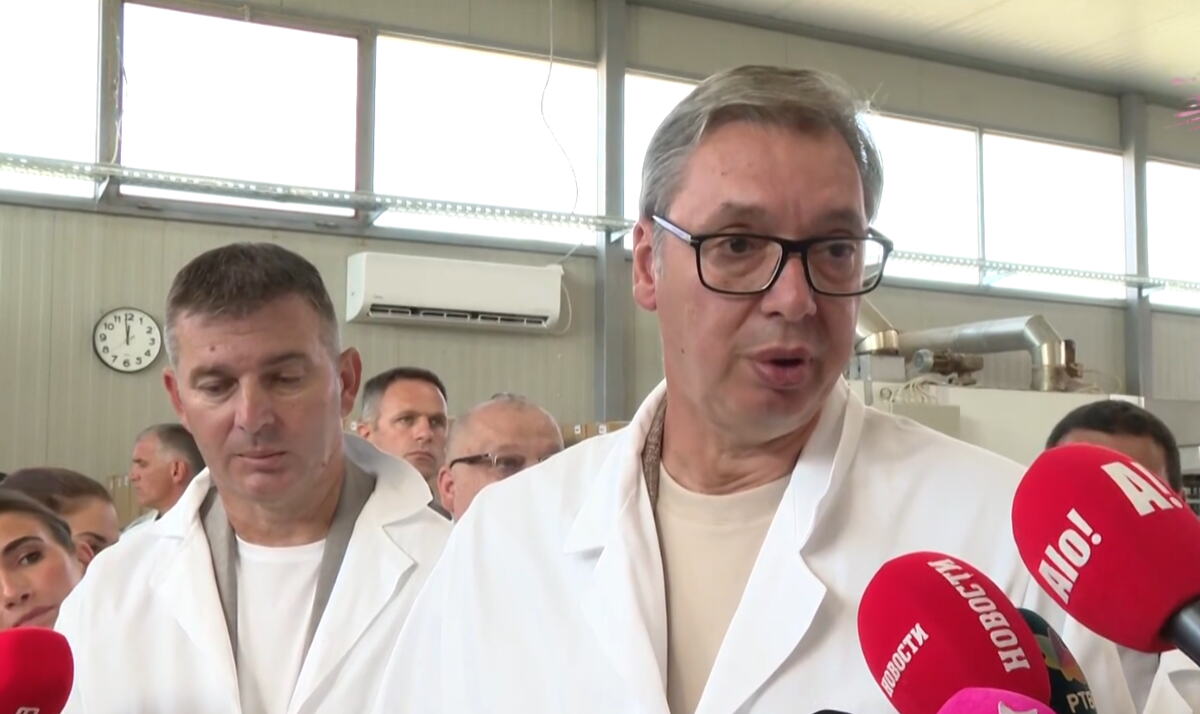Aleksandar Vučić (9).png