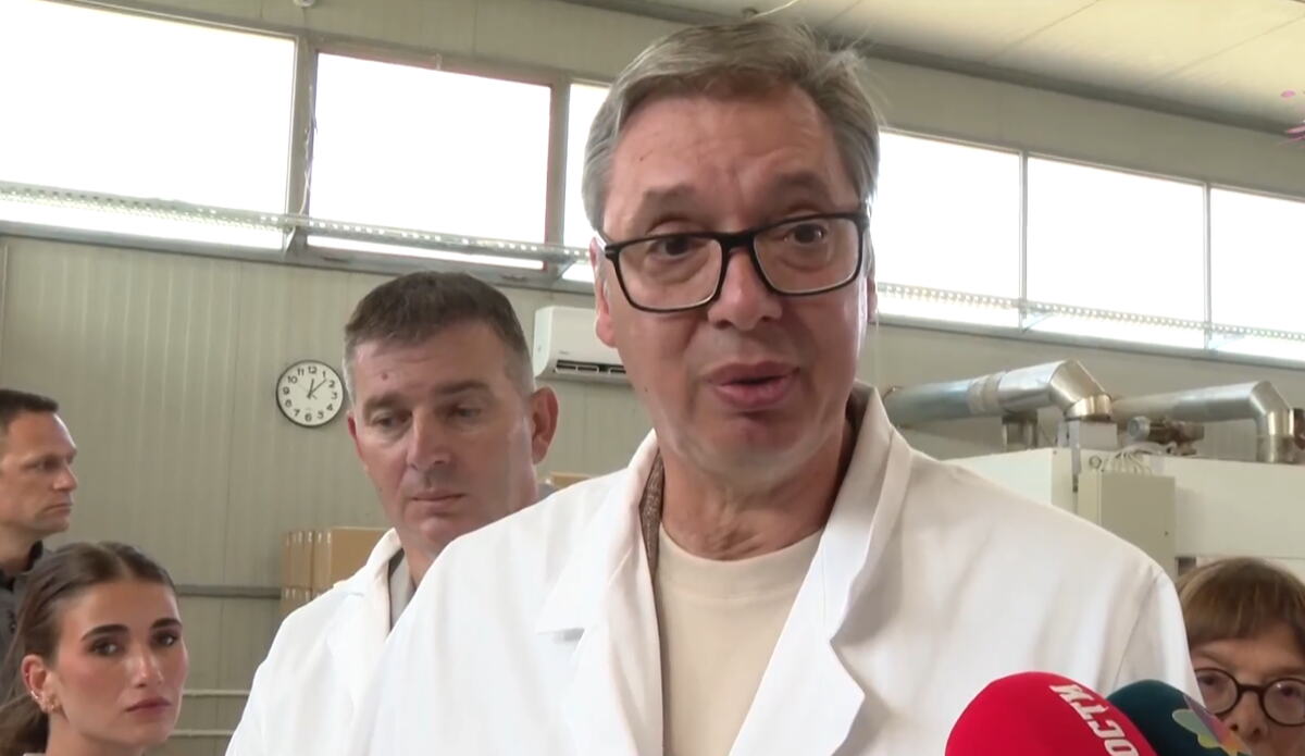 Aleksandar Vučić (3).png