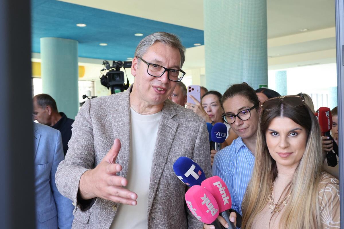 Aleksandar Vučić (2).jpeg