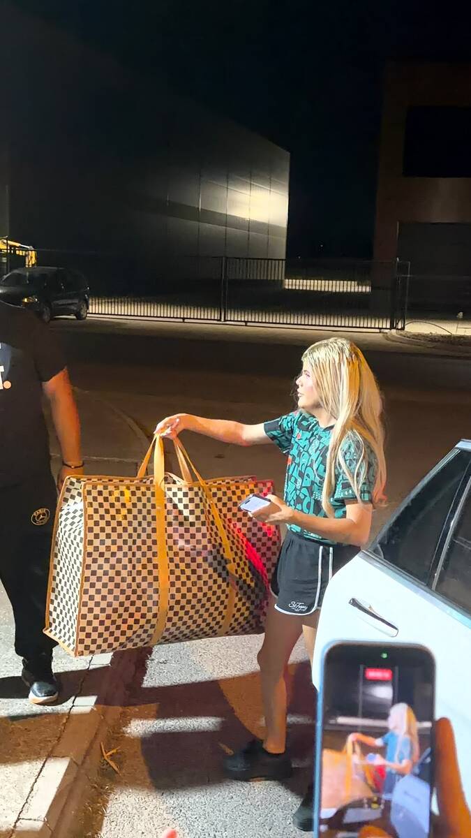 "U ELITI 10 SAM ŽENA" Uroš Stanić stigao sa nadogradnjom i šminkom, pa usledio težak okršaj sa Miljanom Kulić: Pomislila je da mogu da je...