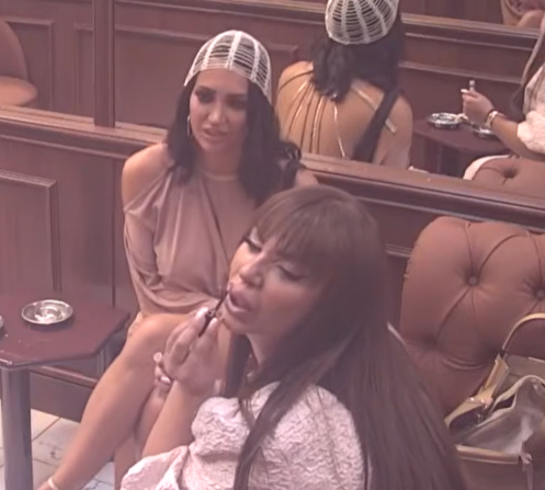 LAURA PRGOMET JE BILA SA OVIM RIJALITI IGRAČEM! Razvezala jezik i sve priznala Miljani, a na jednog učesnika je već bacila oko (VIDEO)