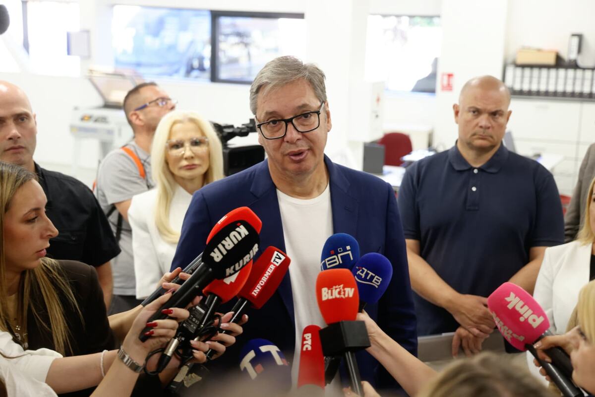Aleksandar Vučić Ratkovo Phi Academy Branko Babić (1).jpeg