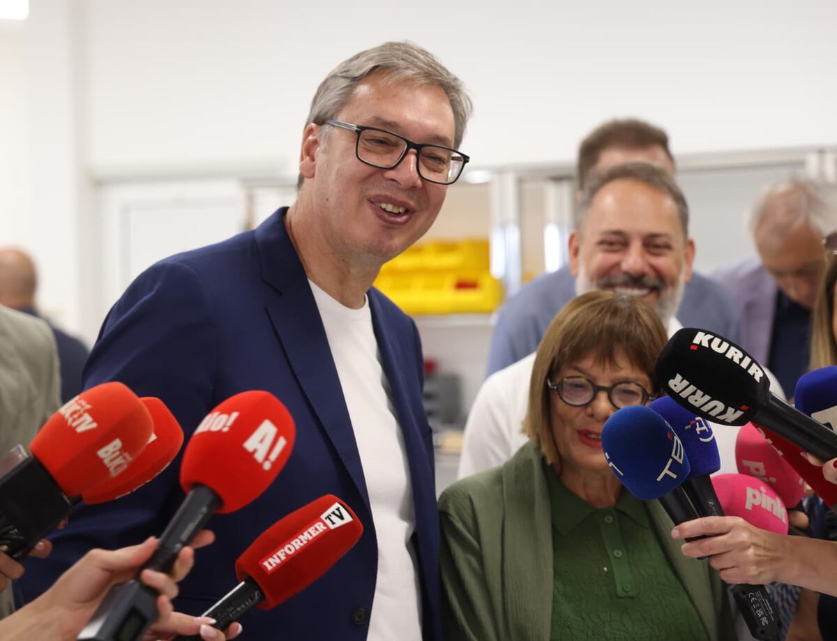 Aleksandar Vučić Ratkovo Phi Academy Branko Babić (2).jpeg