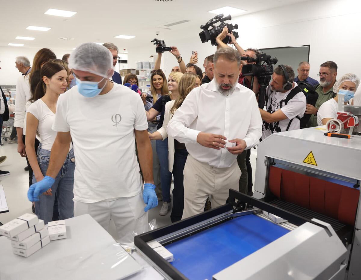 Aleksandar Vučić Ratkovo Phi Academy Branko Babić (8).jpeg