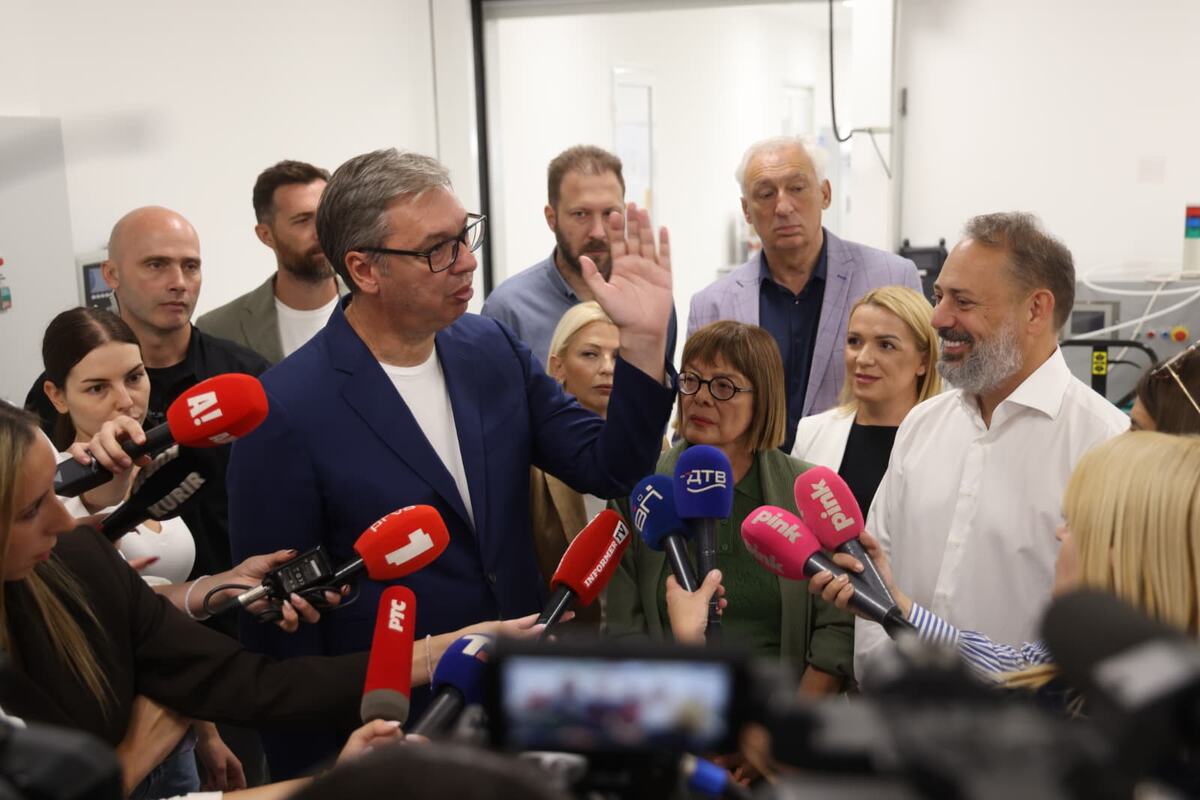 Aleksandar Vučić Ratkovo Phi Academy Branko Babić (11).jpeg