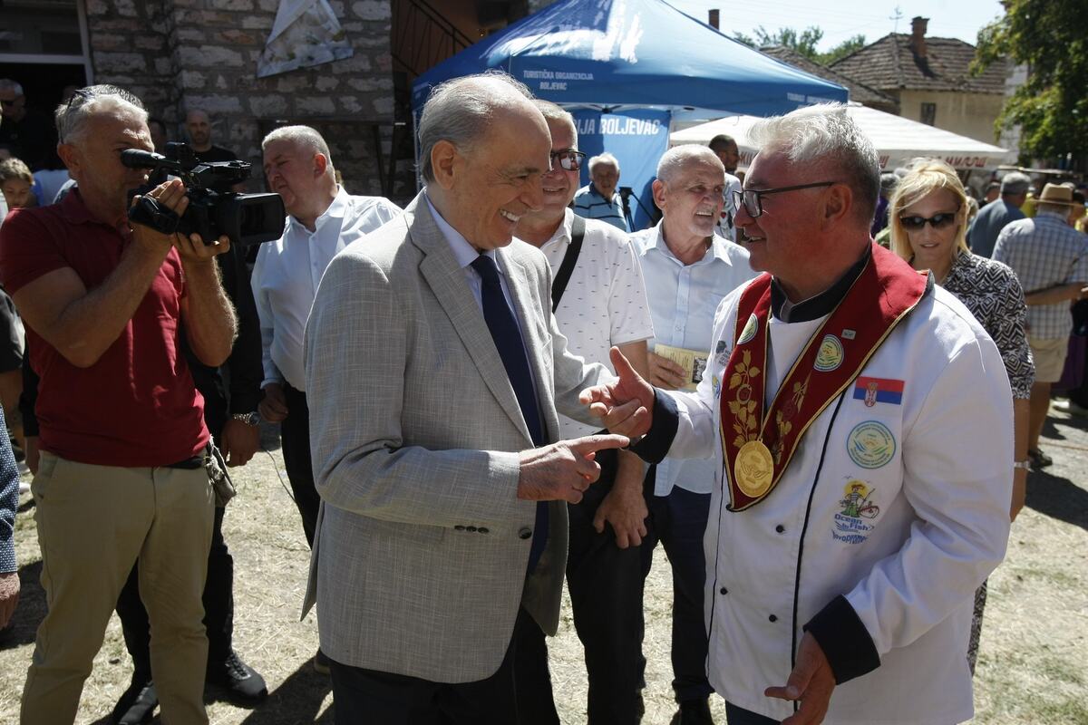 1 Naslovna foto.JPG
