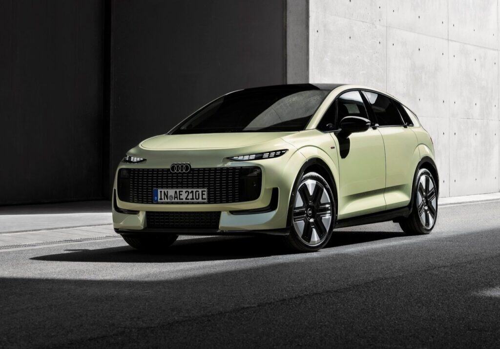 Audi A2 e-tron (4).jpg