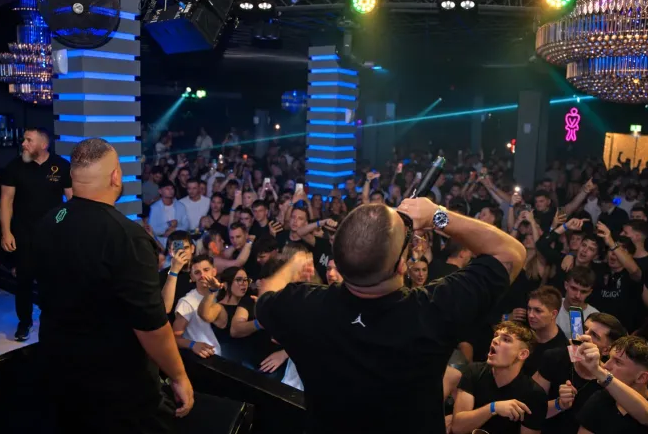 Grupa THCA na nastupu u Lincu