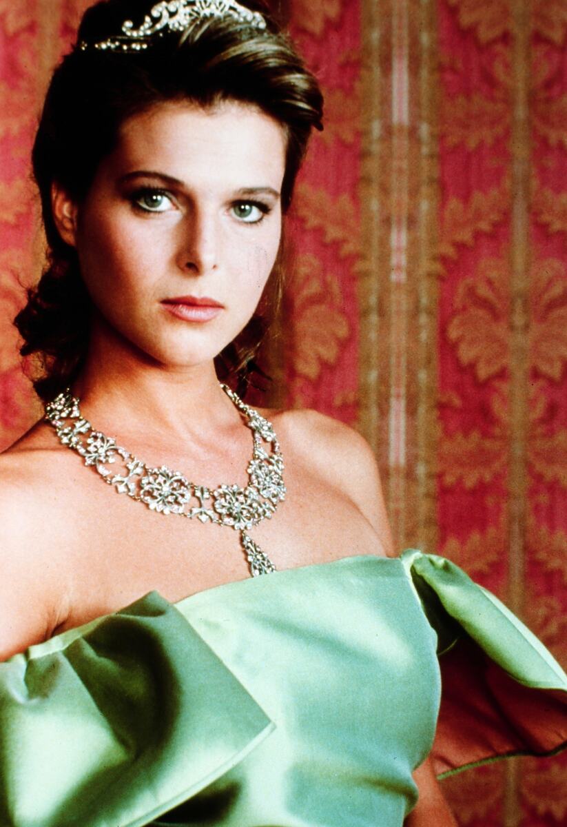 Amanda Karington, serija Dinastija