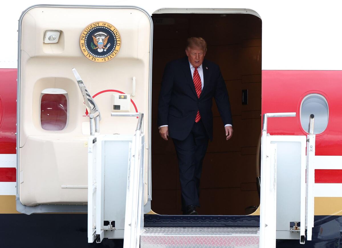 Donald Tramp Irska doček (10).jpg