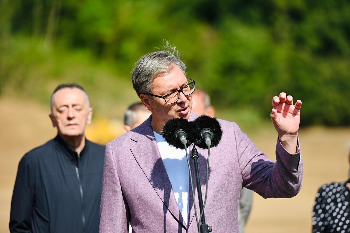 Aleksandar Vučić Obilazak radova brza saobraćajnica Vožd Karađorđe (2).jpeg