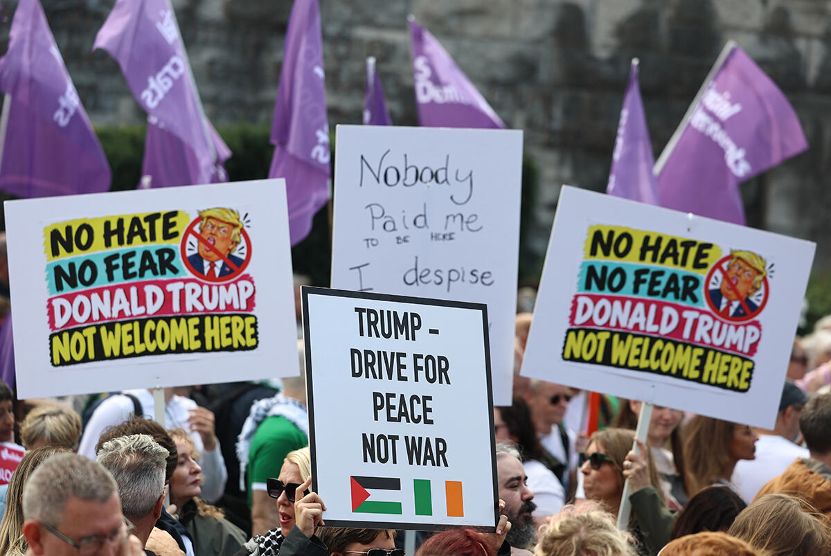 Protest Irska Dablin (13).jpg