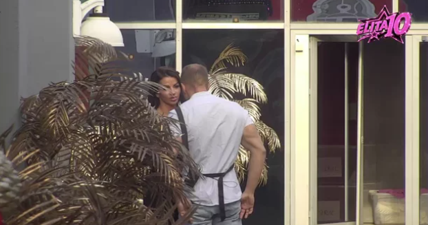 OŽENJENI MAHIR DAJE SVE OD SEBE DA SMUVA SLAĐU! Ona izričita da ne želi, ali ipak popušta: Zanimljive scene u Eliti