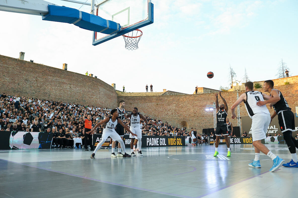 Partizan-Besiktas-Kosarka-Prijateljska-01478.JPG