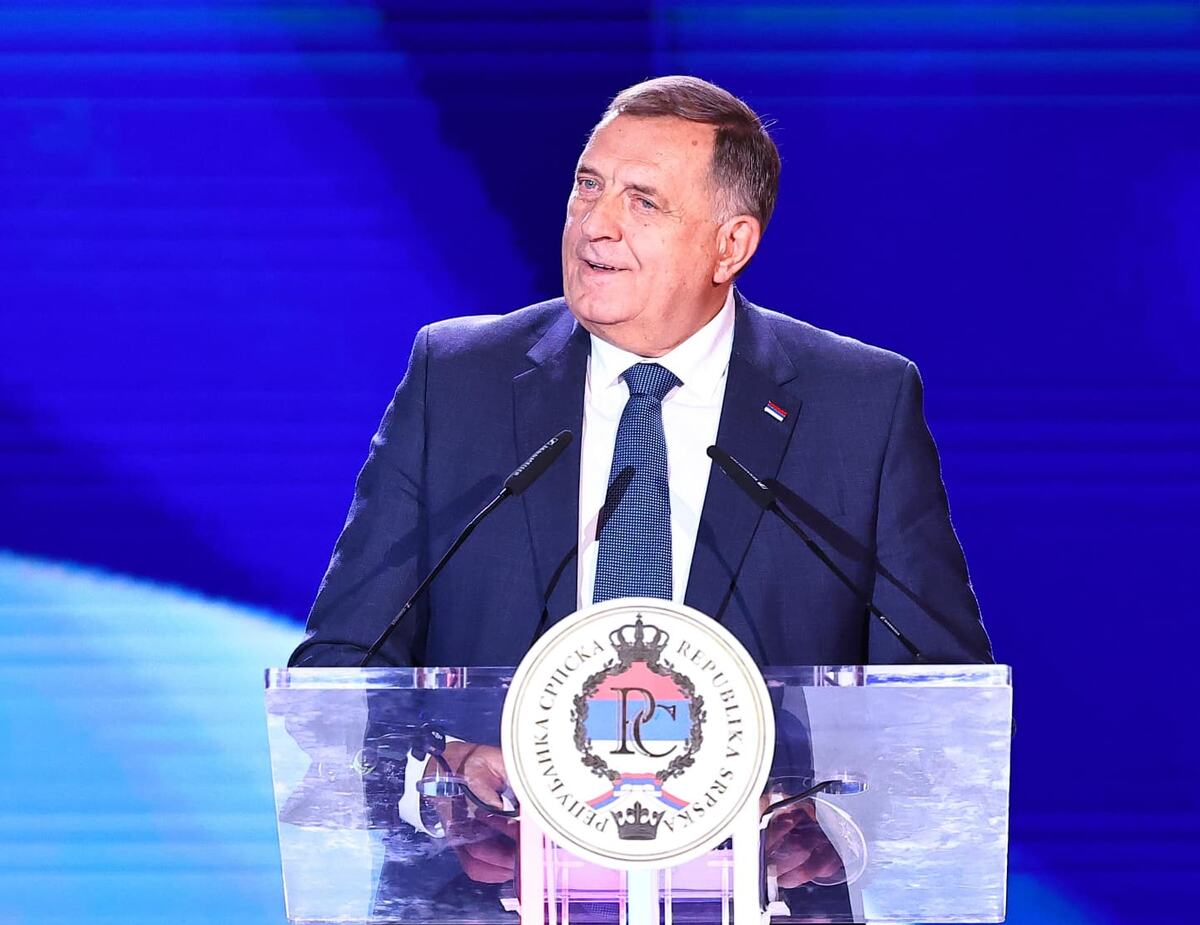 Svečana akademija povodom dana Srpskog jedinstva, slobode i nacionalne zastave  Banjaluka Milorad Dodik (2).jpeg