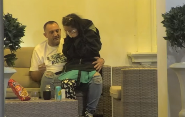 "KAD SI TI PEVALA, TRPEO SAM POSLEDICE" Stojin sin se slomio i u suzama obratio majci pred kamerama u "Eliti": Neću da te obrukam! (VIDEO/FOTO)