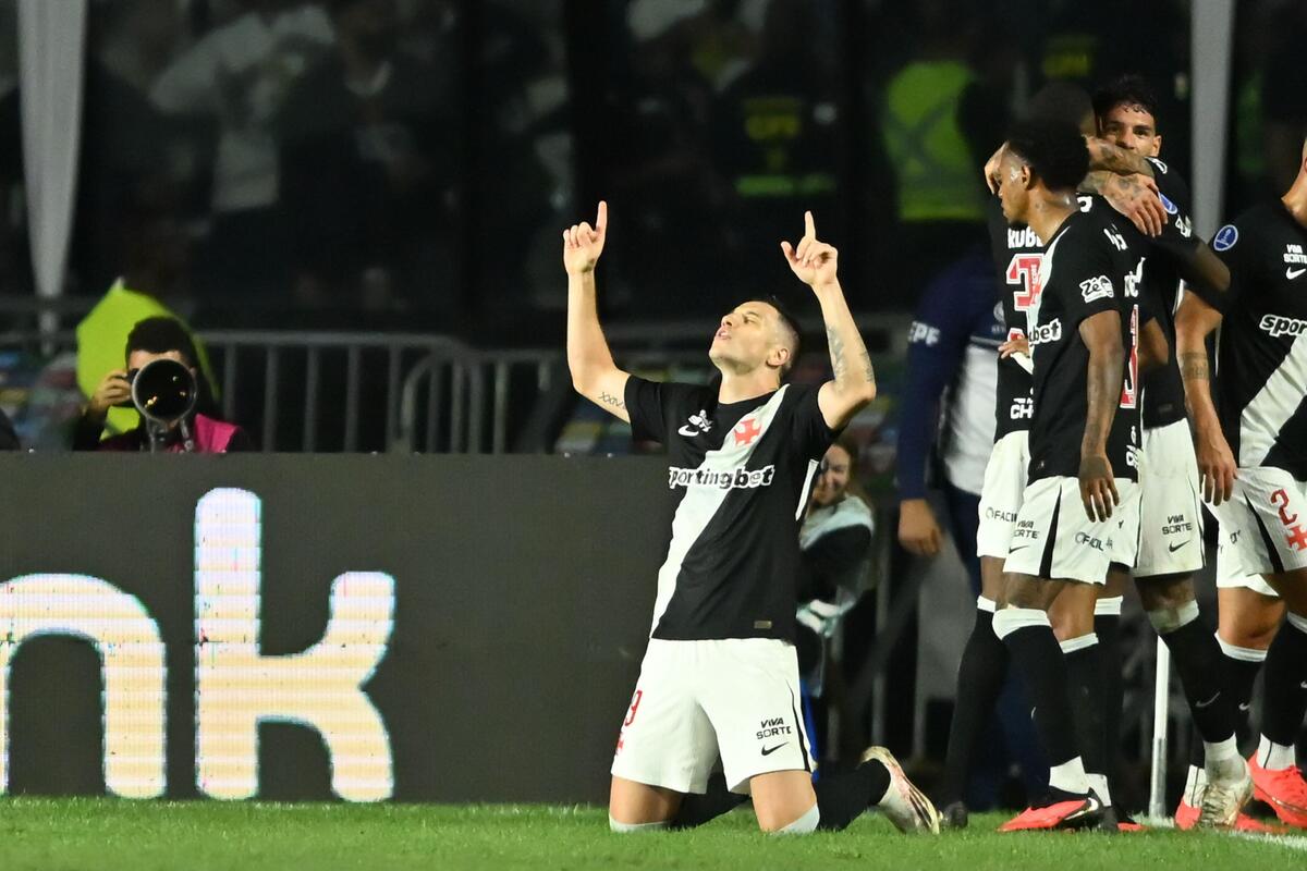 Bruno Duarte u dresu Vasko da Game