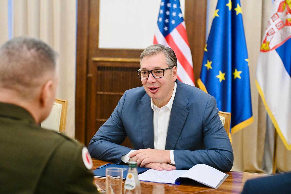 Aleksandar Vučić general-major  Metju Vudraf komandant Nacionalne garde Ohaja (1).jpeg