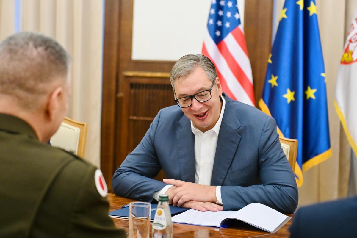 Aleksandar Vučić general-major  Metju Vudraf komandant Nacionalne garde Ohaja (2).jpeg