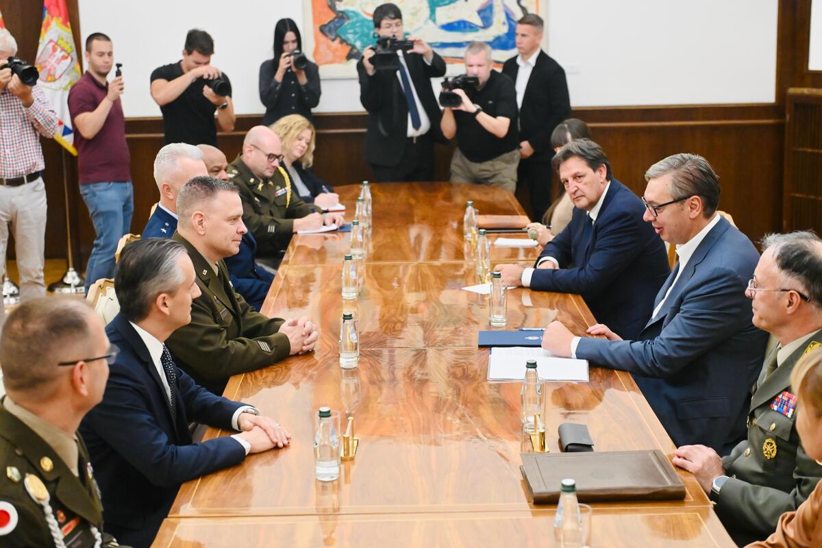 Aleksandar Vučić general-major  Metju Vudraf komandant Nacionalne garde Ohaja (5).jpeg