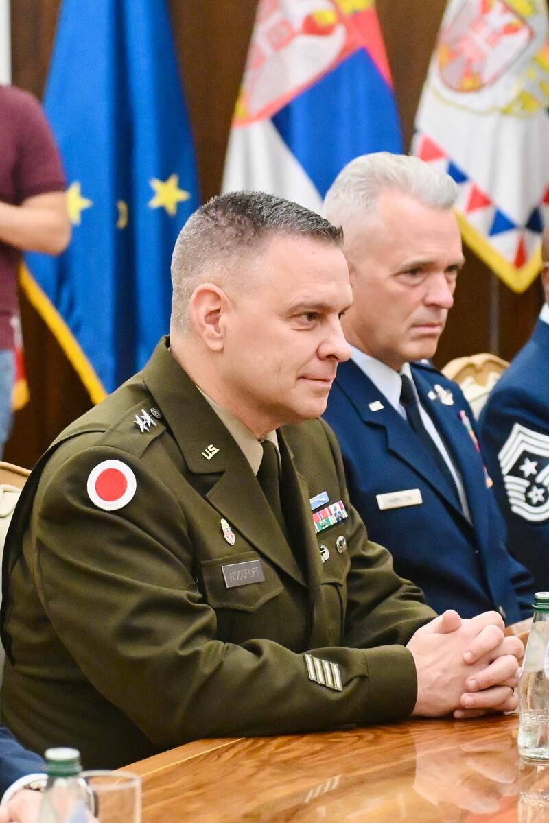 Aleksandar Vučić general-major  Metju Vudraf komandant Nacionalne garde Ohaja (9).jpeg