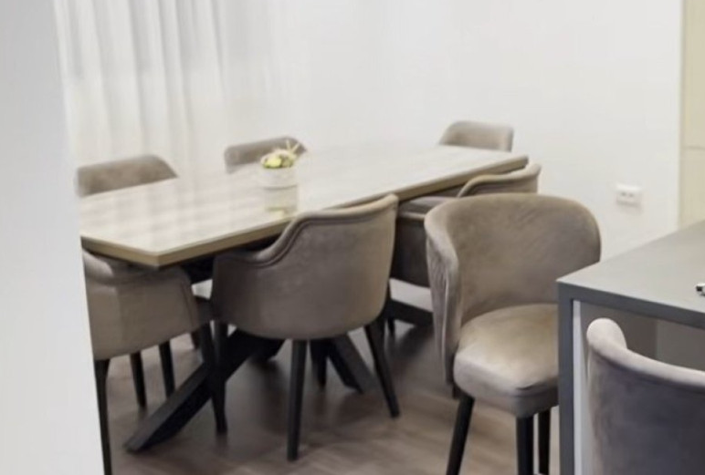 ANITA I LUKA POKAZALI LUKSUZNI STAN U KRUŠEVCU! Ovde počinju novi život sa bebom, jedan detalj posebno privlači pažnju (FOTO)