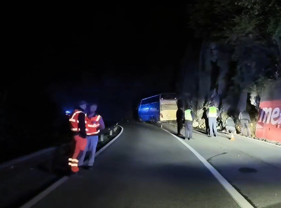 Mojkovac Kolašin saobraćajna nesreća autobuska nesreća Crna Gora Podgorica povređeni deca učenici (8).png