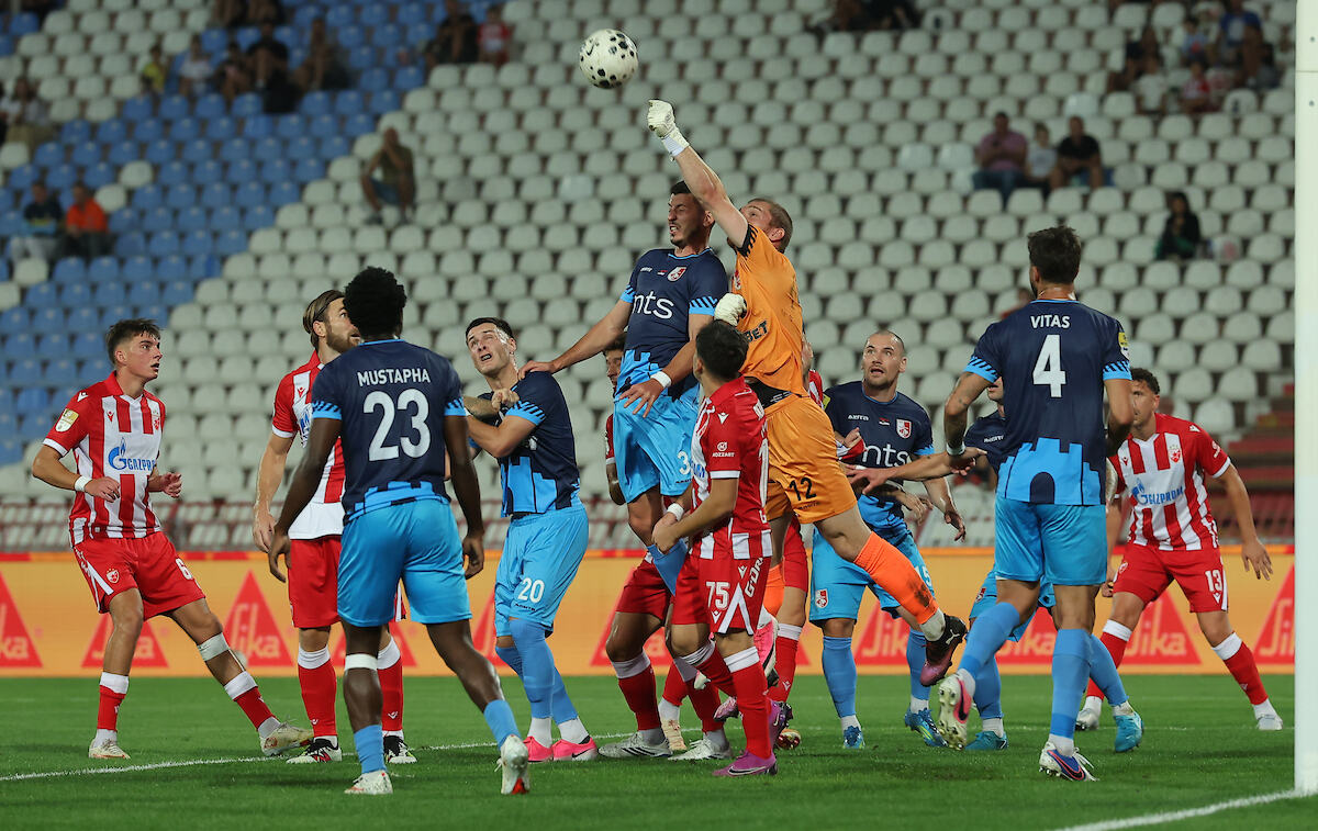 zvezda-radnicki-52033.JPG
