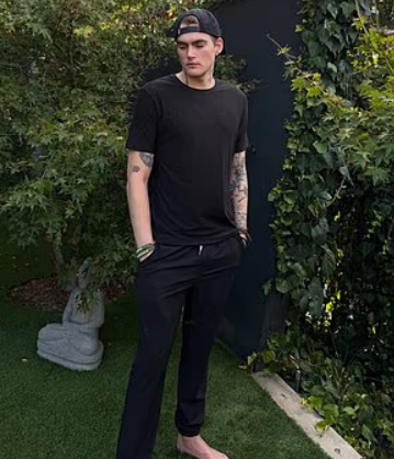 Presli Gerber, sin Sindi Kraford, na jednoj od poslednjih fotografija na Instagramu