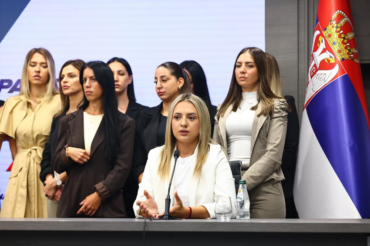 SNS Ana Brnabić (5).jpeg