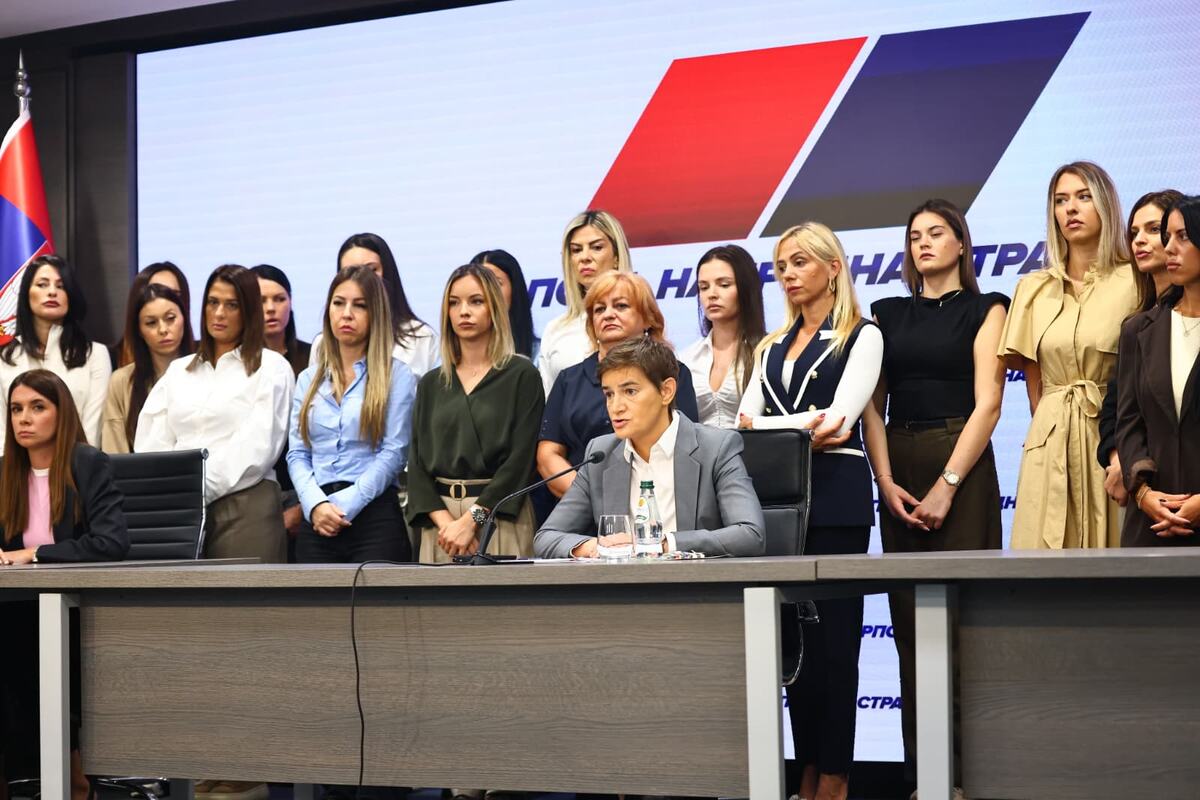 SNS Ana Brnabić (10).jpeg