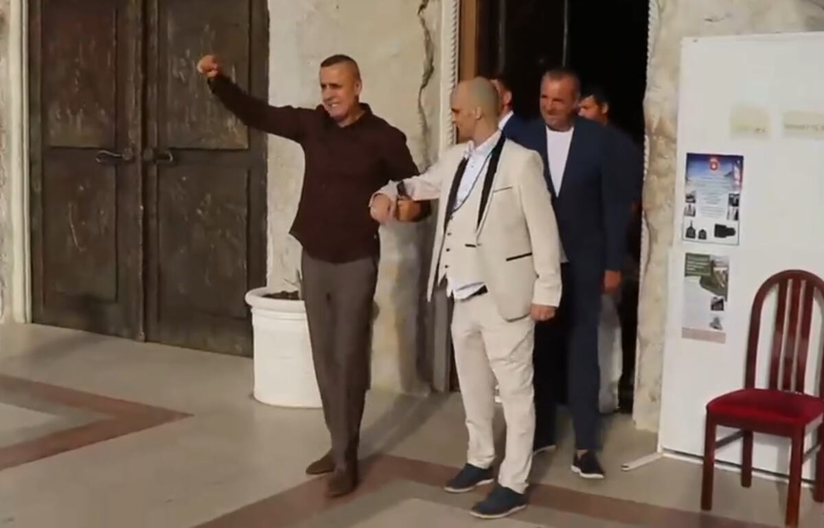svadba Čaki Ivanović Varvari Podgorica navijači (4).png