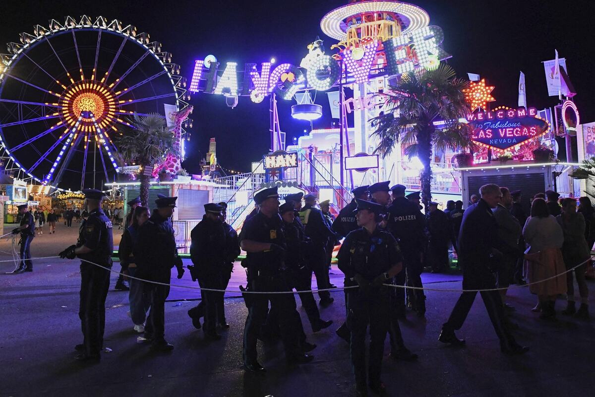 nemačka policija Oktobarfest 2026 oktoberfest 2026 (6).jpg
