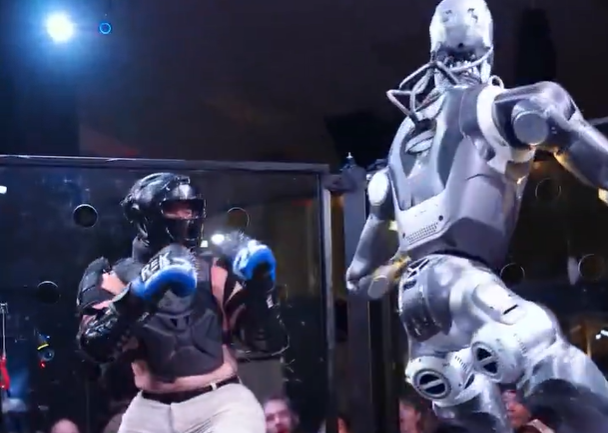 MMA borba čoveka i robota