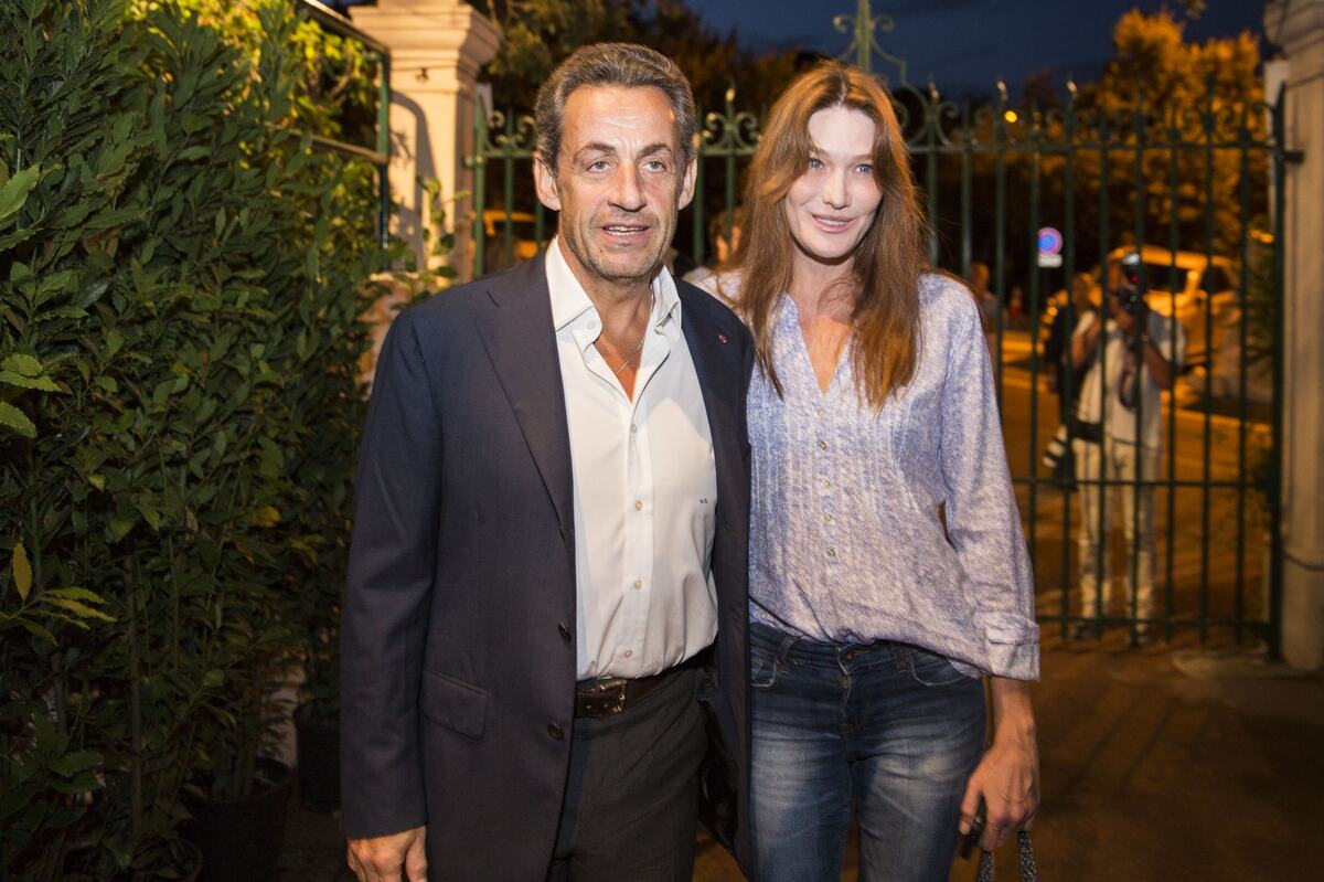 Nikola Sarkozi i Karla Bruni, njegova treća supruga, tokom zajedničkog pojavljivanja u javnosti