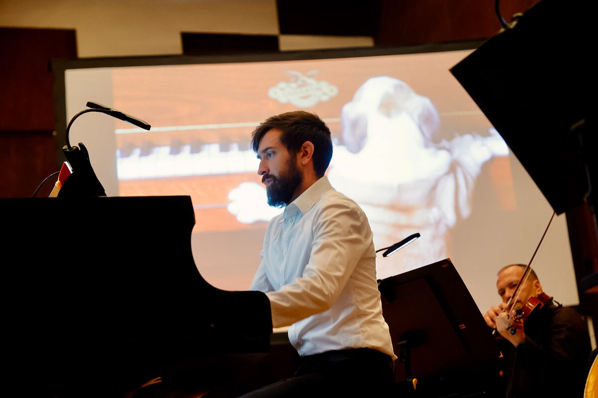 Dušan Grozdanović, Voodoo Piano, foto M.Djokovic.jpg