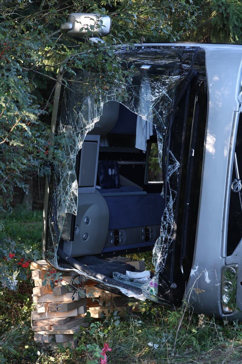 Bavarska prevrnuti turistički autobus (3).jpg
